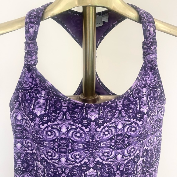 Pretty Athleta sports top! - Picture 3 of 9